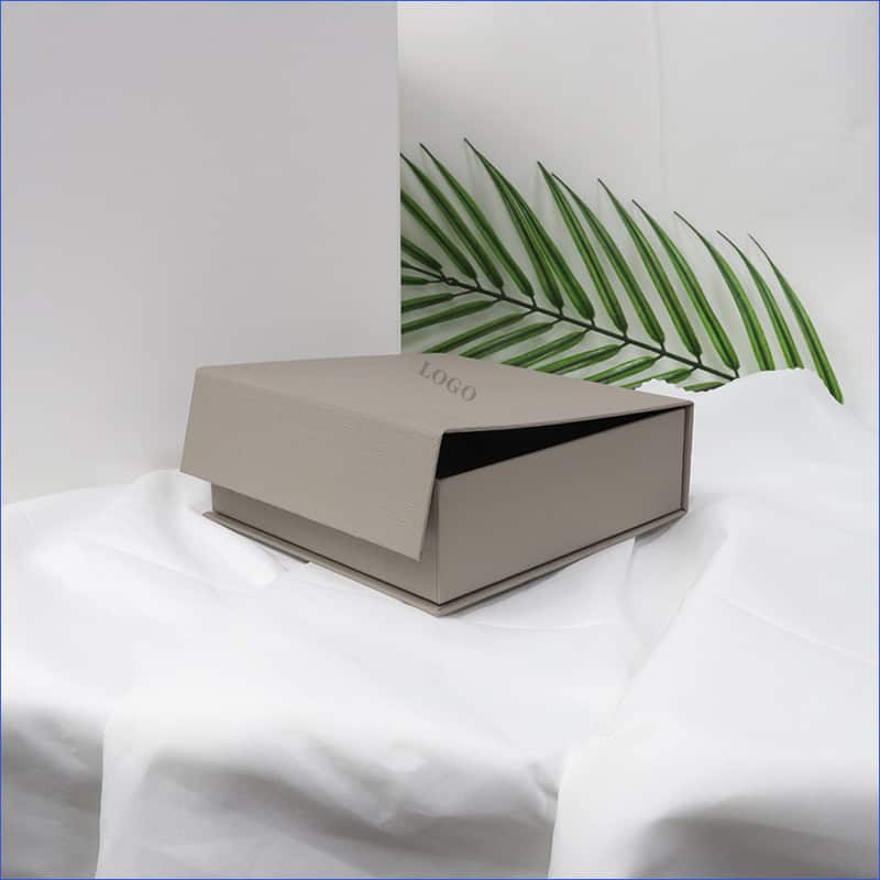 Luxury Grey Cardboard Collapsible Clothes Gift Box Custom Logo Wrapping Shoes Paper Box.jpg