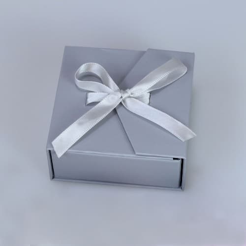 Ribbon + double opening box_WH_500x500px.jpg