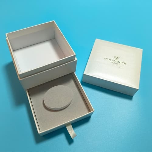 gift box-lid_WH_500x500px.jpg